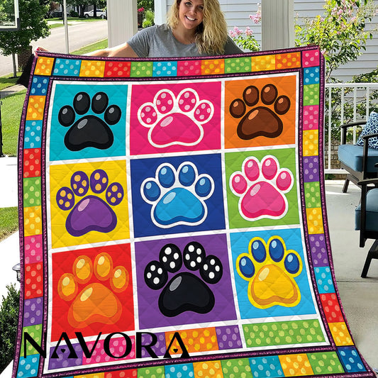 Colorful Paw Print Quilt – Cozy & Fun Pet Lover Blanket